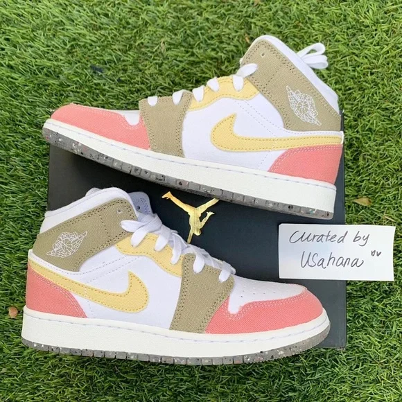 Nike Air Jordan 1 mid GS White pastel shoes - Picture 2 of 4